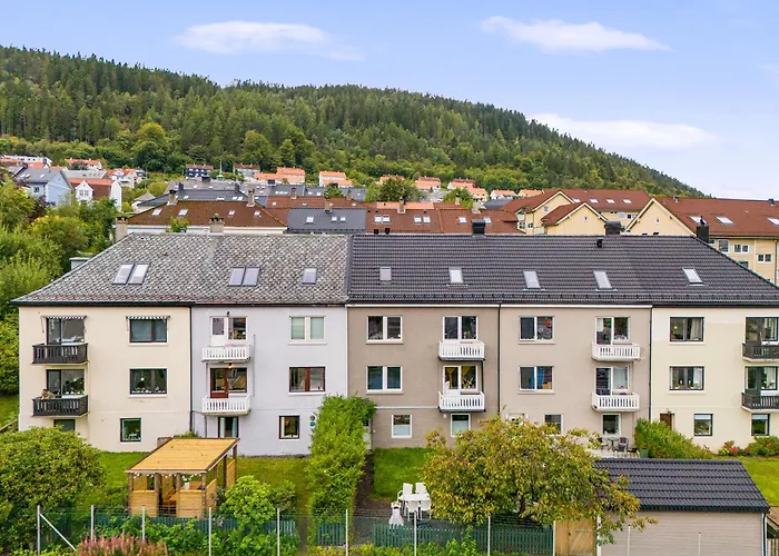 Mountain Views - Pergola - Close To Facilities